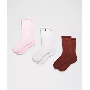 Lululemon-Unisex Daily Essential Crew Socks 3 Pack-Rockwood/White/Blissful Pink